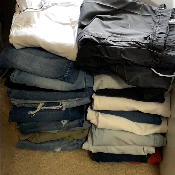 25+ pairs of named brand jeans all worn twice